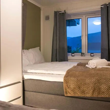 Charming 2br Wi-fi & Heater 公寓 *