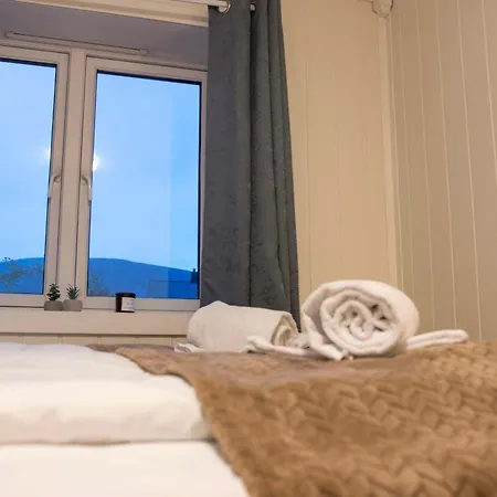 Charming 2br Wi-fi & Heater Apartamento Tromsø