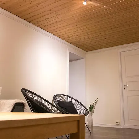 Leilighet Charming 2br Wi-fi & Heater