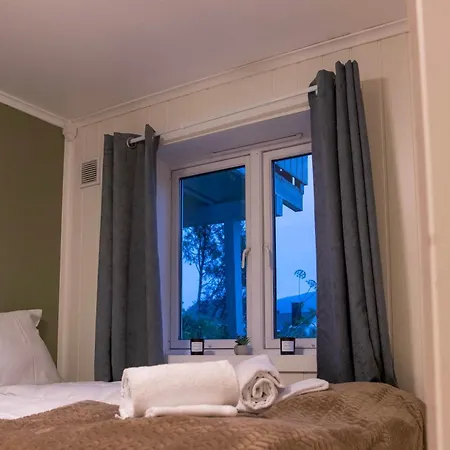 Leilighet Charming 2br Wi-fi & Heater Tromsø