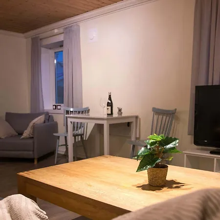 Charming 2br Wi-fi & Heater