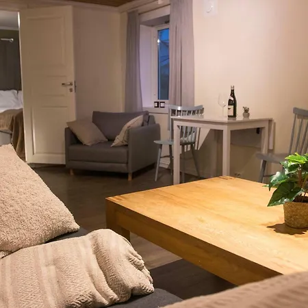 Leilighet Charming 2br Wi-fi & Heater Tromsø